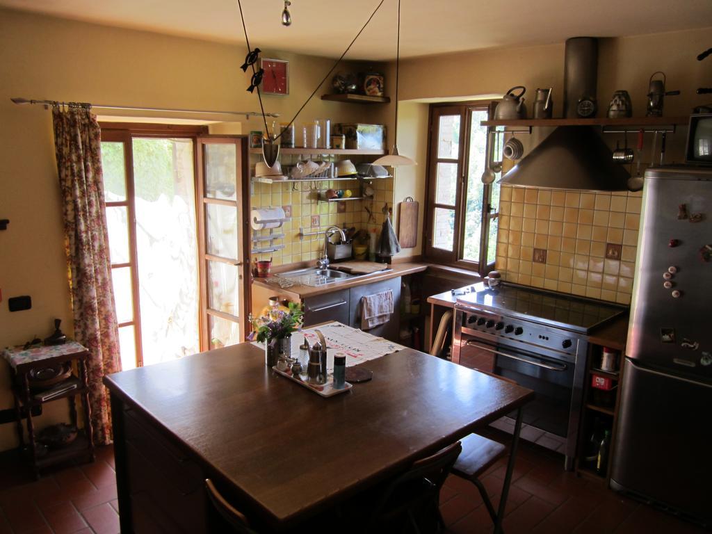Poggio Delle Rondini Bed and Breakfast Bagnone Εξωτερικό φωτογραφία