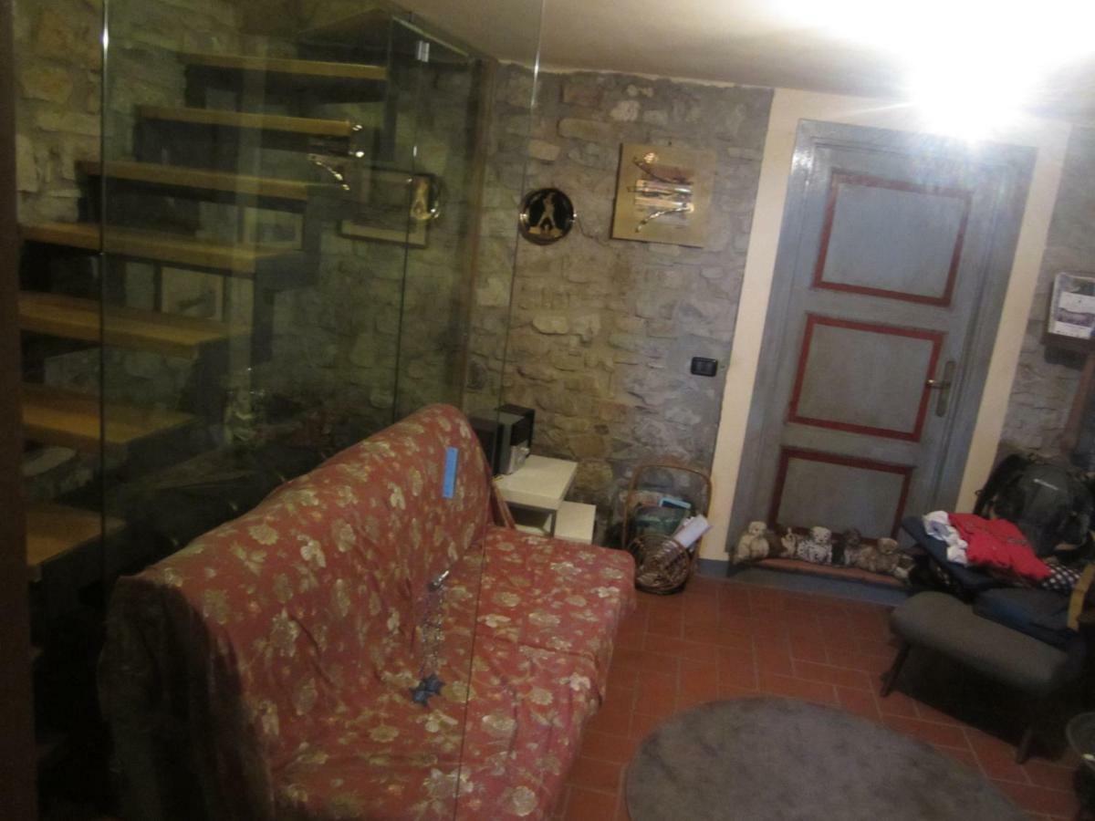 Poggio Delle Rondini Bed and Breakfast Bagnone Εξωτερικό φωτογραφία