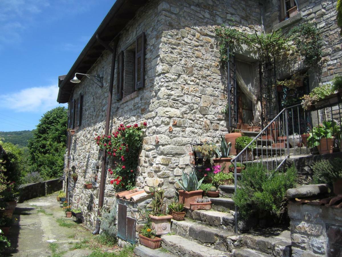 Poggio Delle Rondini Bed and Breakfast Bagnone Εξωτερικό φωτογραφία